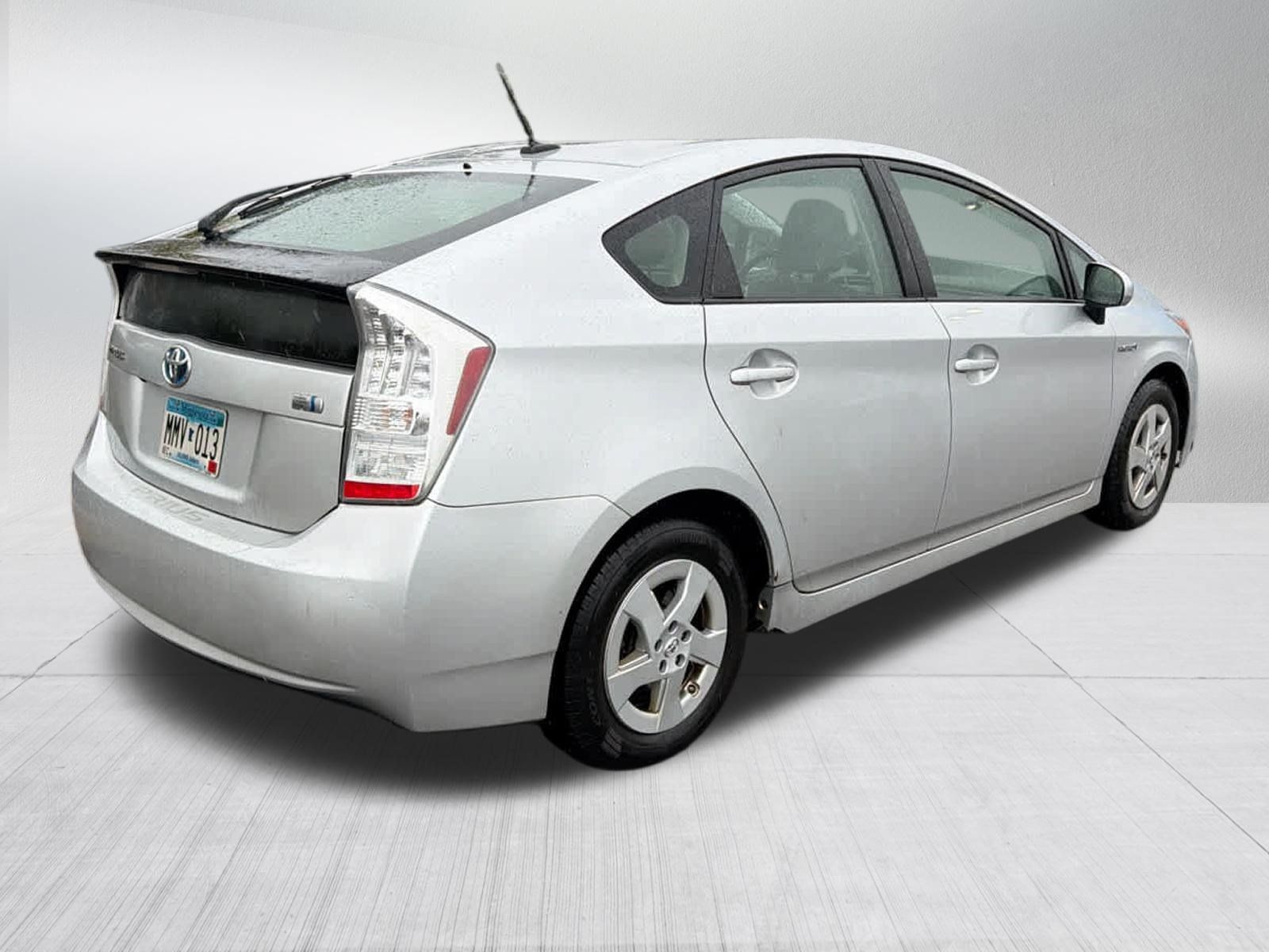 Used 2011 Toyota Prius Four w/ Navigation Pkg FWD image 5