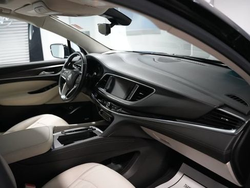 Used 2024 Buick Enclave Avenir w/ Avenir Technology Package AWD/4WD image 26