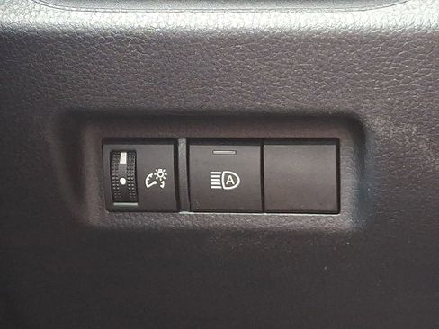 Used 2023 Toyota RAV4 LE AWD/4WD image 23