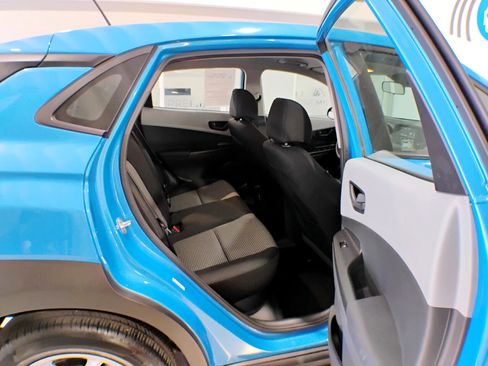 Used 2020 Hyundai Kona SE image 47