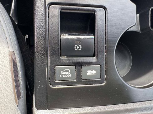 Used 2018 Subaru Outback 2.5i Limited image 37