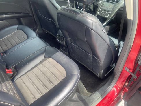 Used 2018 Ford Fusion SE w/ Equipment Group 201A FWD image 24