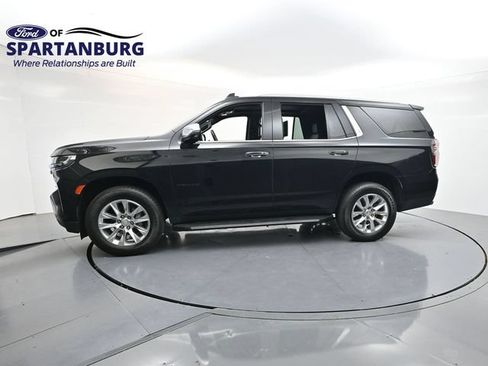 Used 2023 Chevrolet Tahoe Premier w/ Premium Package AWD/4WD image 4