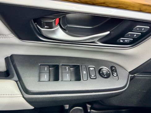 Used 2018 Honda CR-V EX-L image 17