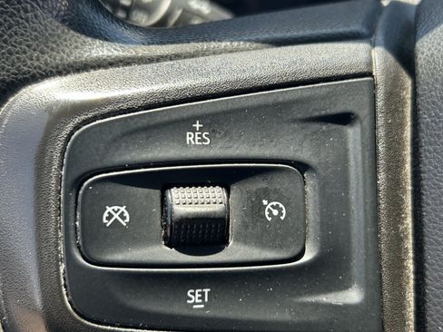Used 2020 Chevrolet Silverado 2500 Custom w/ Custom Value Package AWD/4WD image 15
