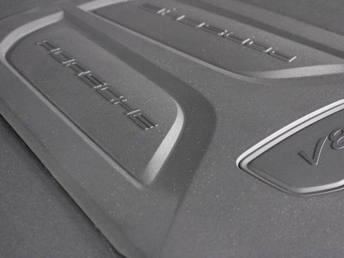 Certified 2025 Porsche Cayenne S image 27