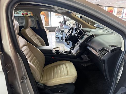 Used 2017 Ford Edge SEL w/ Equipment Group 201A image 27