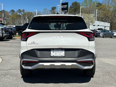 New 2024 Kia Sportage LX image 6