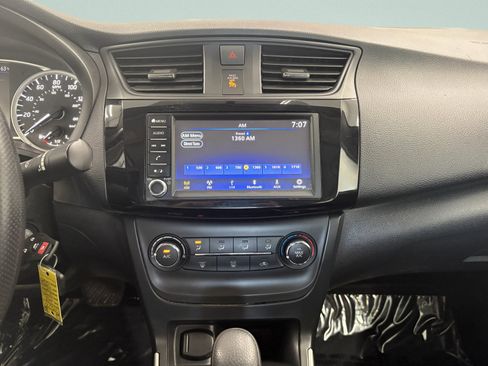 Used 2019 Nissan Sentra S image 13