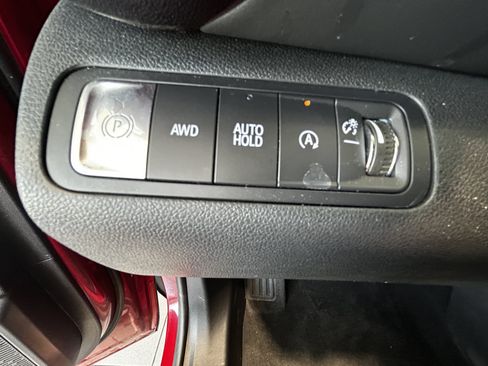 Used 2025 Chevrolet Equinox RS w/ Safety and Technology Package AWD/4WD image 10