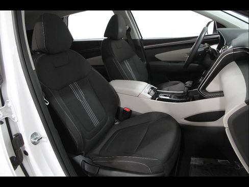 Used 2023 Hyundai Tucson SEL image 16