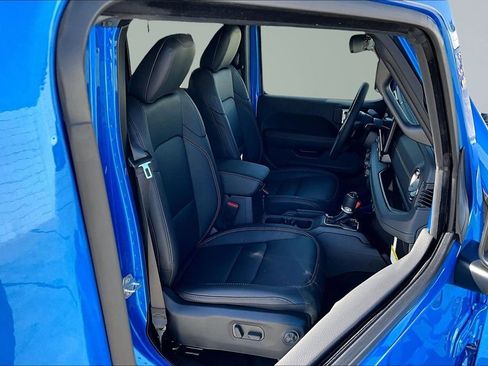 New 2026 Jeep Gladiator Sport image 16