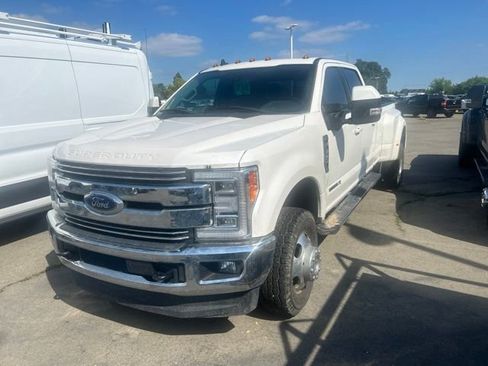 Used 2019 Ford F350 Lariat w/ Lariat Ultimate Package AWD/4WD image 1