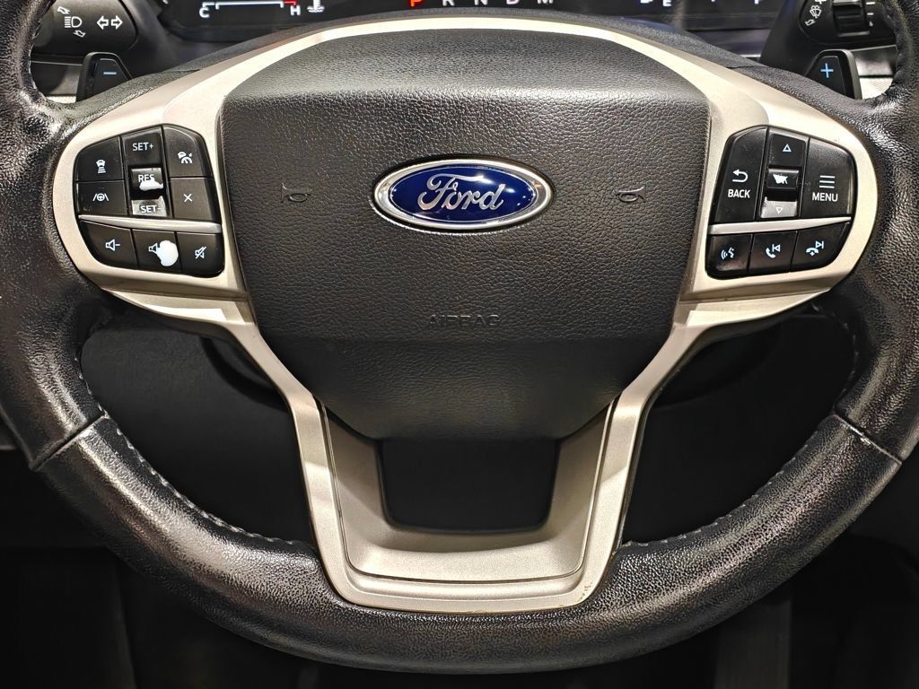Used 2021 Ford Explorer XLT w/ Equipment Group 202A AWD/4WD image 5