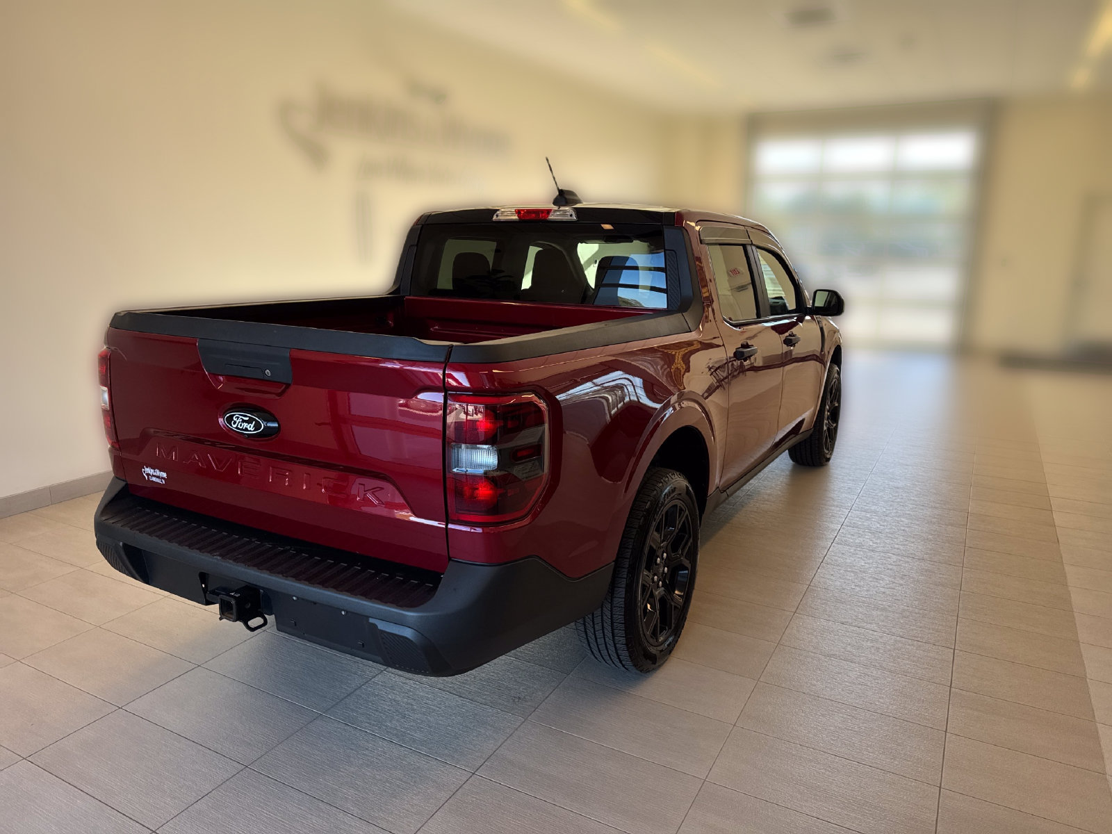 Certified 2025 Ford Maverick XLT w/ Black Appearance Package AWD/4WD image 2
