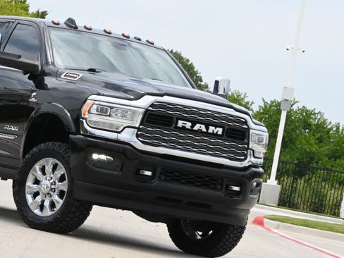 Used 2022 RAM 2500 Limited w/ Towing Technology Group AWD/4WD image 41