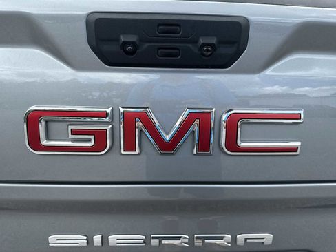 Used 2025 GMC Sierra 1500 SLT image 27