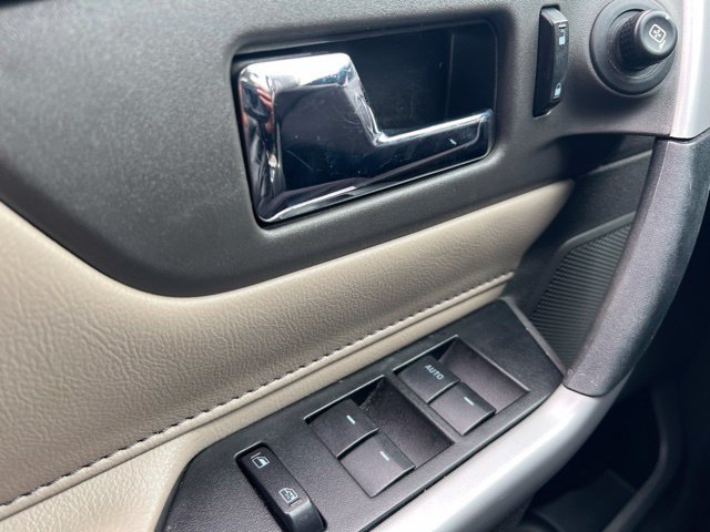 Used 2013 Ford Edge Limited AWD/4WD image 22