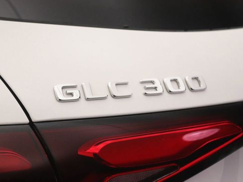 Certified 2026 Mercedes-Benz GLC 300 image 21