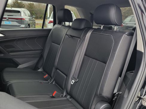Certified 2023 Volkswagen Tiguan SE image 35