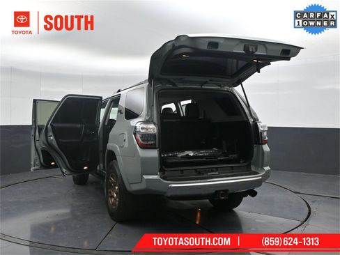 Used 2023 Toyota 4Runner TRD Off-Road Premium image 62