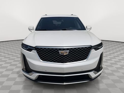 Used 2021 Cadillac XT6 Premium Luxury AWD/4WD image 2