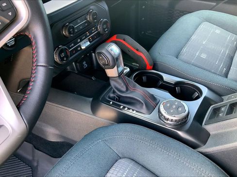 Used 2025 Ford Bronco Heritage Edition AWD/4WD image 16