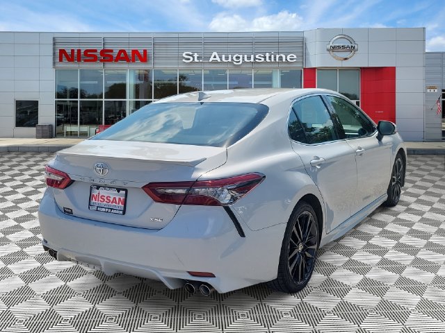 Used 2024 Toyota Camry XSE FWD image 2