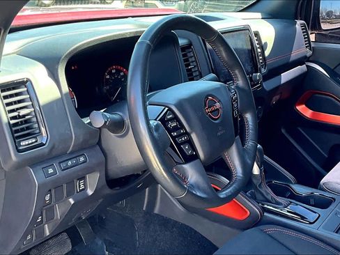 Used 2022 Nissan Frontier Pro-X image 18