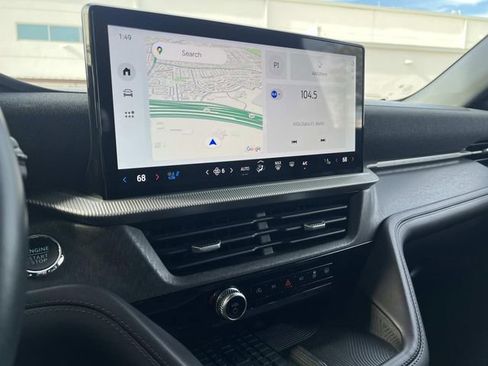 Used 2025 Ford Explorer Platinum w/ LUX Leather Package image 18