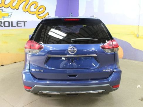Used 2017 Nissan Rogue SV AWD/4WD image 7