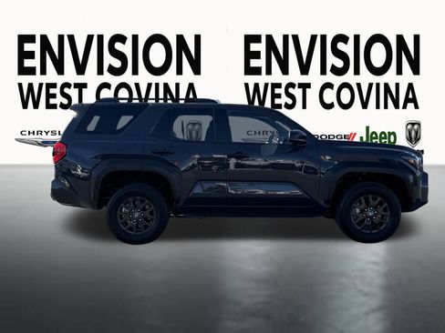 Used 2025 Toyota 4Runner SR5 image 12