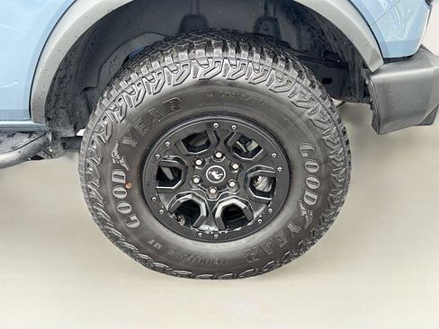 Used 2023 Ford Bronco Wildtrak AWD/4WD image 34