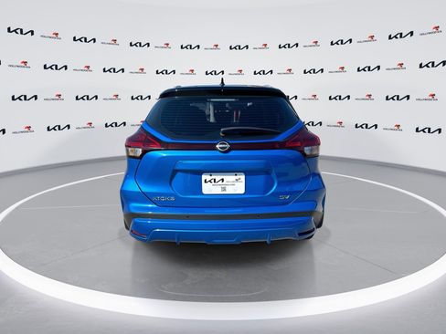 Used 2022 Nissan Kicks SV image 7