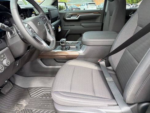 New 2026 Chevrolet Silverado 1500 RST AWD/4WD image 9