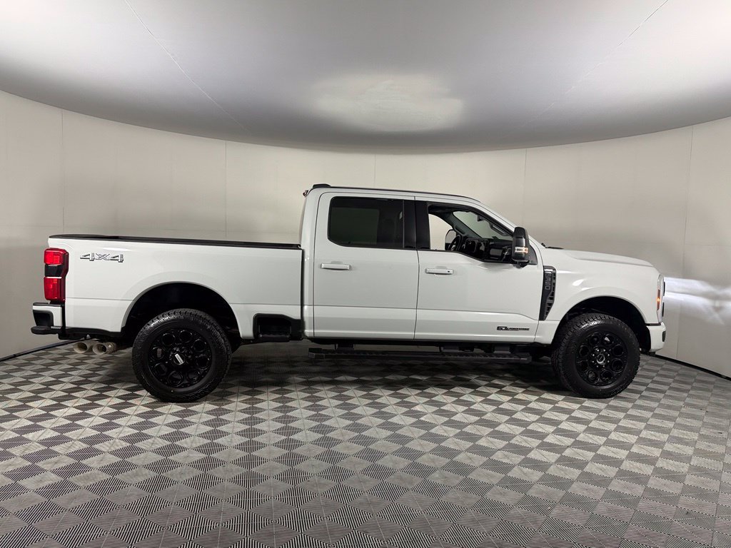 Used 2025 Ford F350 Lariat w/ Black Appearance Package AWD/4WD image 4