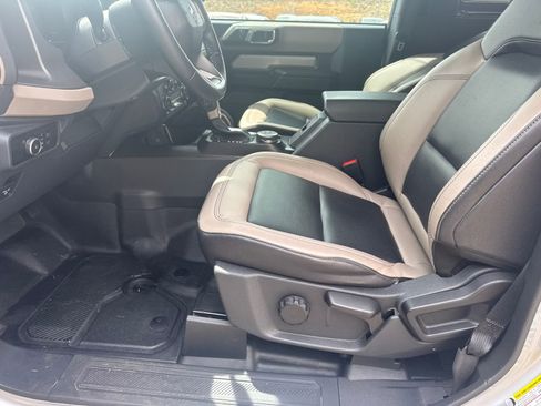 Used 2024 Ford Bronco Big Bend AWD/4WD image 9