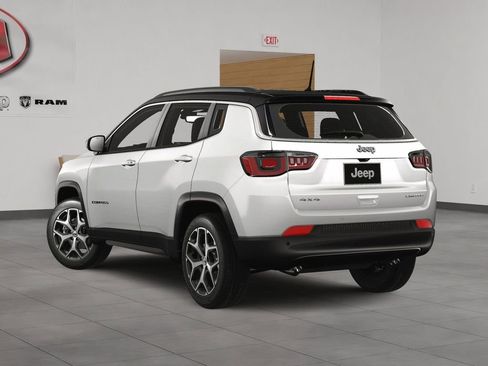 New 2025 Jeep Compass Limited image 4