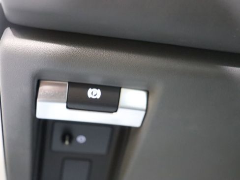Used 2023 Land Rover Defender 130 First Edition AWD/4WD image 46