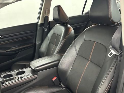 Used 2022 Nissan Altima 2.5 SR image 12