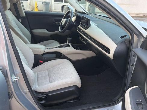 Used 2024 Honda HR-V LX image 13
