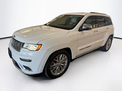 Used 2018 Jeep Grand Cherokee Summit AWD/4WD image 3