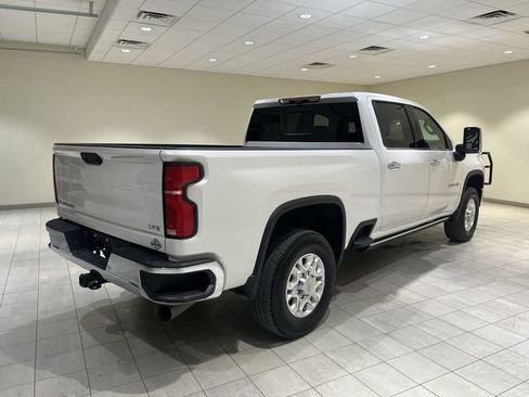 Used 2024 Chevrolet Silverado 2500 LTZ w/ LTZ Premium Package AWD/4WD image 5