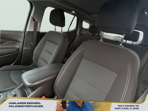 Used 2023 GMC Terrain SLE w/ Driver Convenience Package FWD image 18