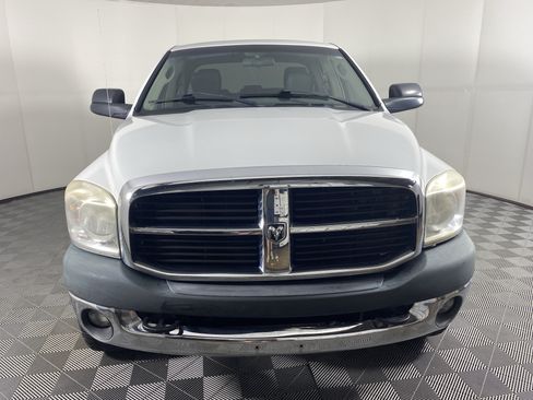 Used 2009 Dodge Ram 2500 Truck SXT AWD/4WD image 8