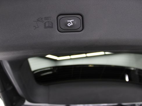 Used 2024 Lincoln Nautilus Reserve image 9