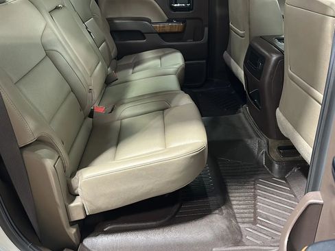 Used 2018 GMC Sierra 1500 SLT AWD/4WD image 13
