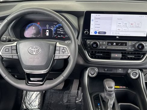 Certified 2026 Toyota Grand Highlander AWD image 20
