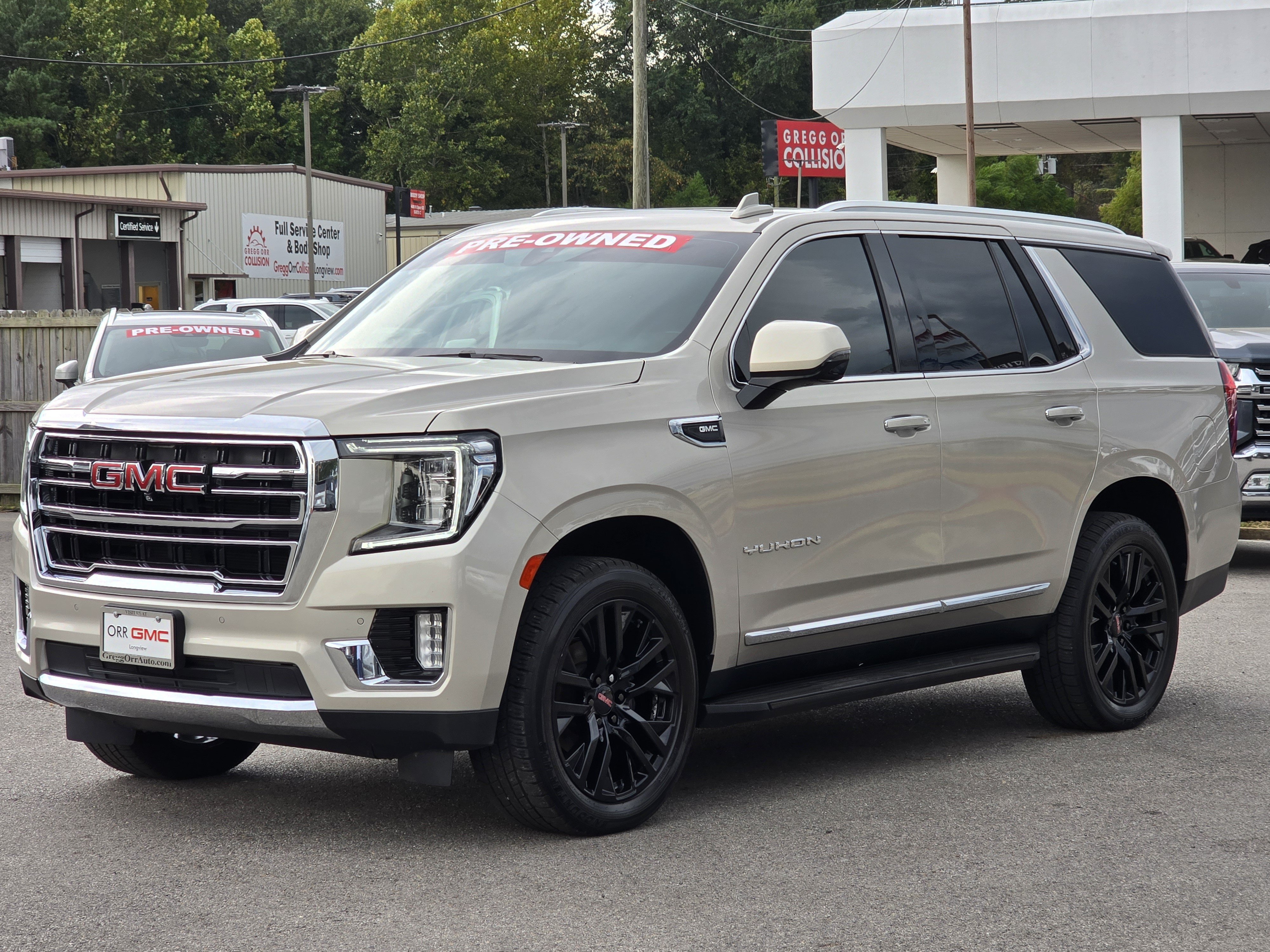 Used 2021 GMC Yukon SLT w/ SLT Premium Package RWD image 3