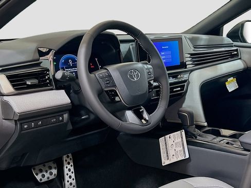 New 2026 Toyota Camry SE w/ Convenience Package FWD image 10